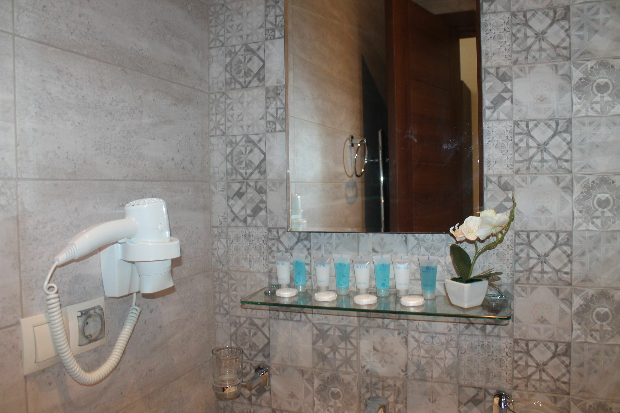 Gsg Hotel Tbilisi Eksteriør bilde